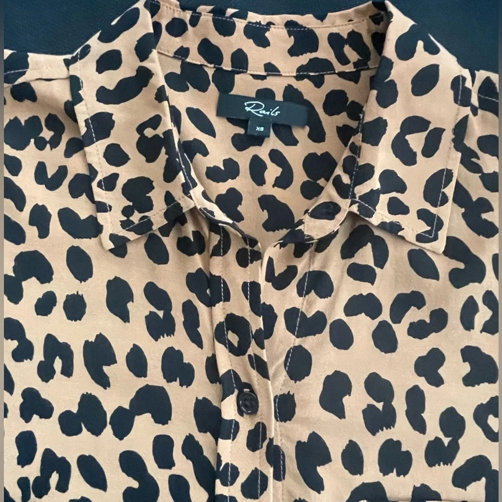 Rails button down - Picture 2 of 4